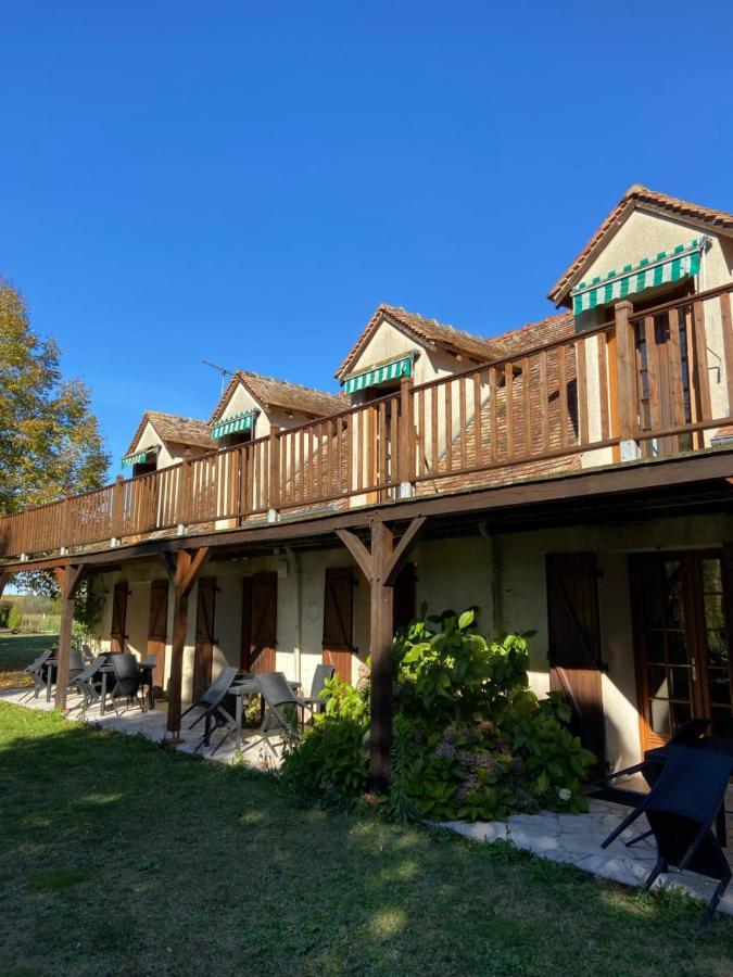 Golf Hotel De La Carte 츄지수르세스 외부 사진