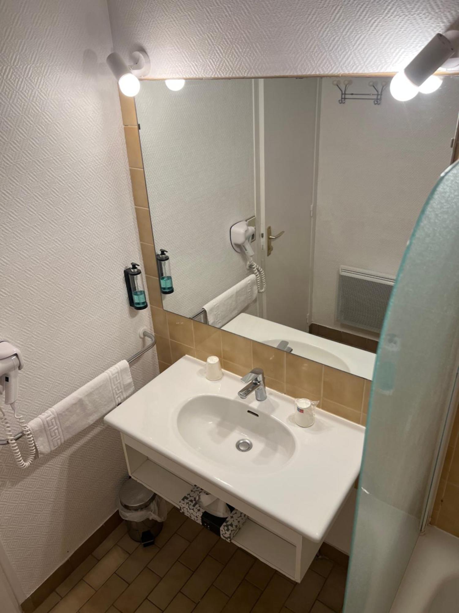 Golf Hotel De La Carte 츄지수르세스 외부 사진