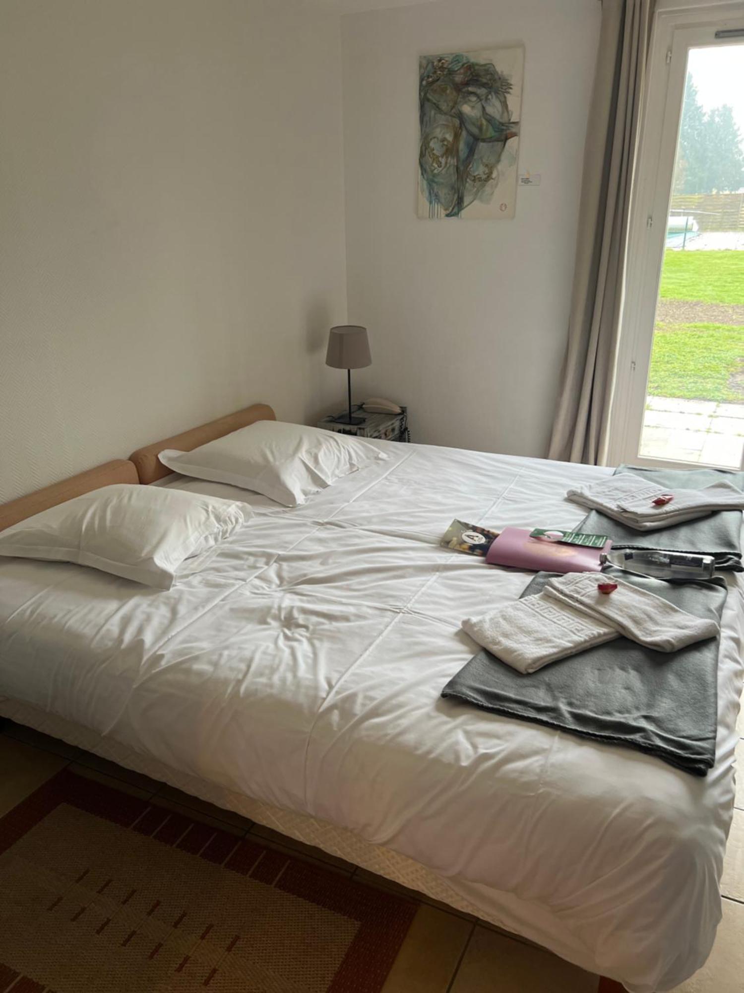 Golf Hotel De La Carte 츄지수르세스 외부 사진