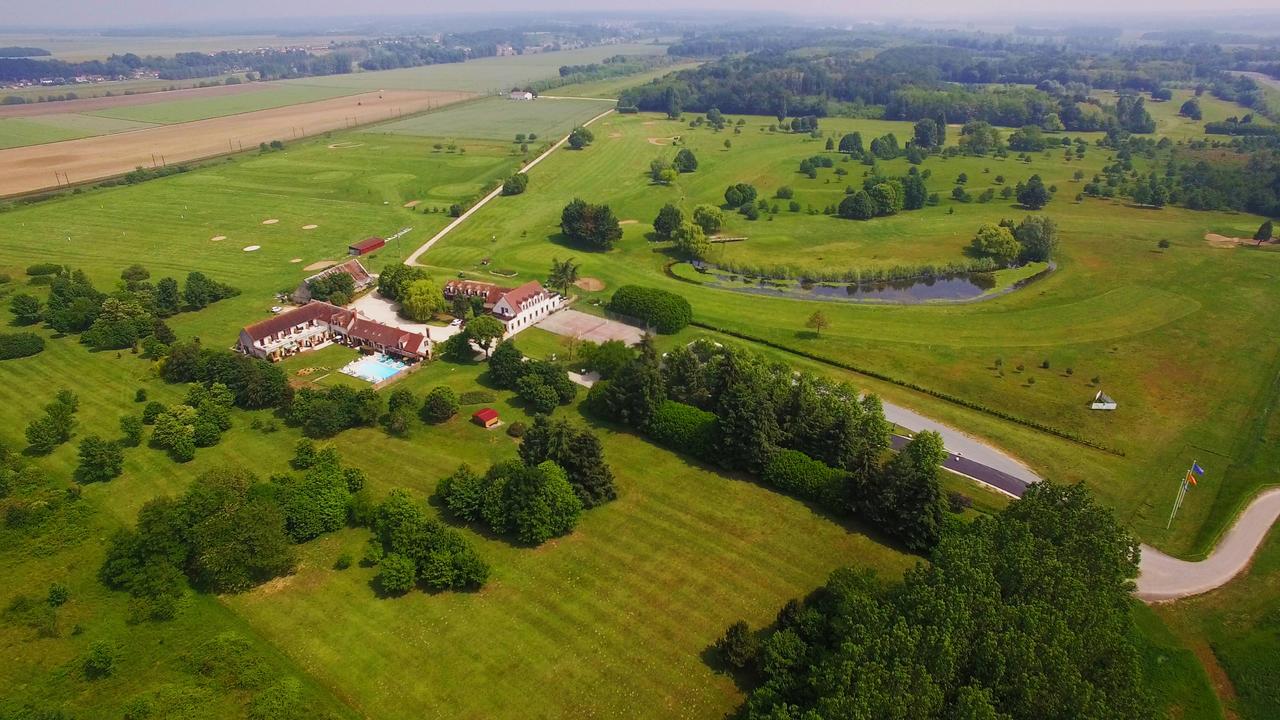 Golf Hotel De La Carte 츄지수르세스 외부 사진